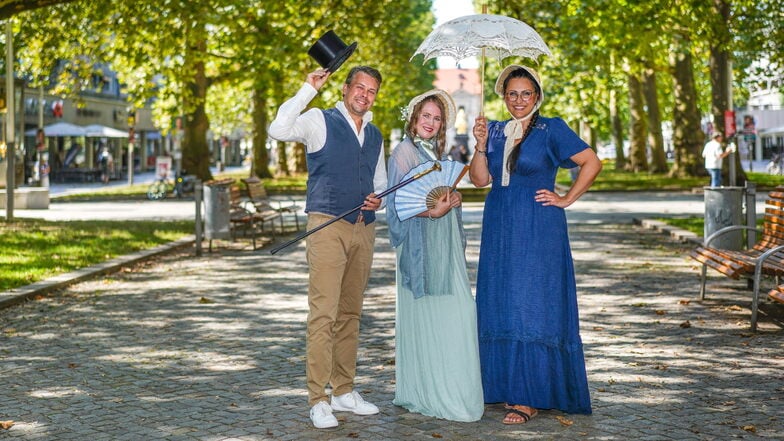 Marco, Anna und Simone Trommer-Tiedemann zeigen, wie es aussehen könnte: Am 5. September sind die Dresdner eingeladen, im Romantik-Stil an der Stadtwette zwischen Greifswald und Dresden teilzunehmen.