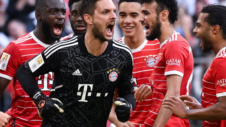 Bundesliga: Bayern wieder oben - Leverkusen verliert