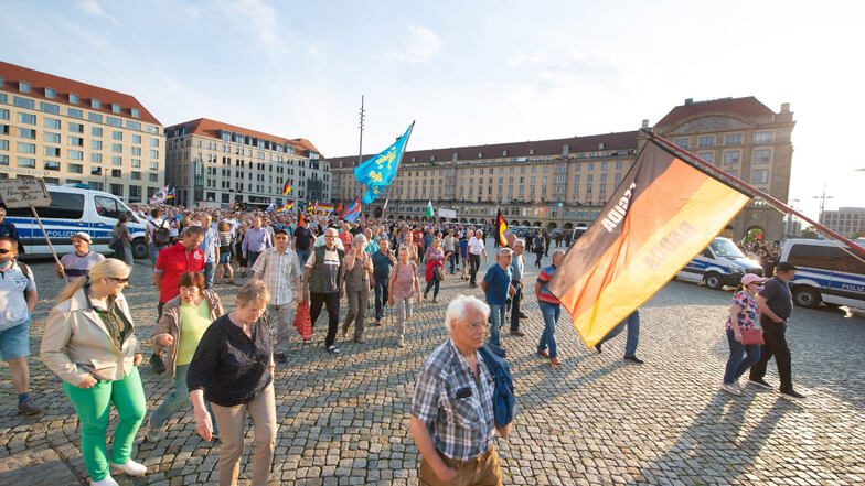 Pegida trifft sich auch am Jahrestag der Reichspogromnacht in Dresden. Das sorgt für Empörung.