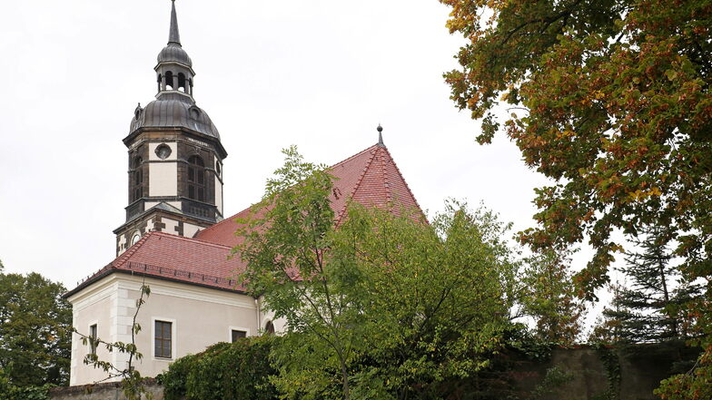 Der Stundenschlag der Bloßwitzer Kirche um 6 Uhr störte einen Anwohner. Er zog vor Gericht.