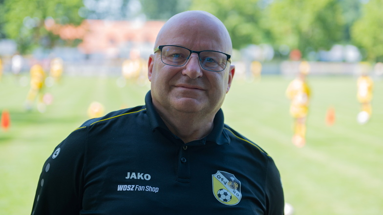 Heiko Probst: Beim Großenhainer Fußballverein ist er quasi Allrounder - Schiedsrichter, Trainer, Organisator. Dafür wurde er jüngst beim Sommerfest des Landrates geehrt.