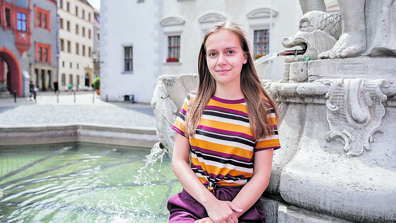 Alina Hanisch ist eine der besten Oberschul-Absolventen Sachsens. Drei Jahre bleibt sie auf jeden Fall noch in Görlitz.