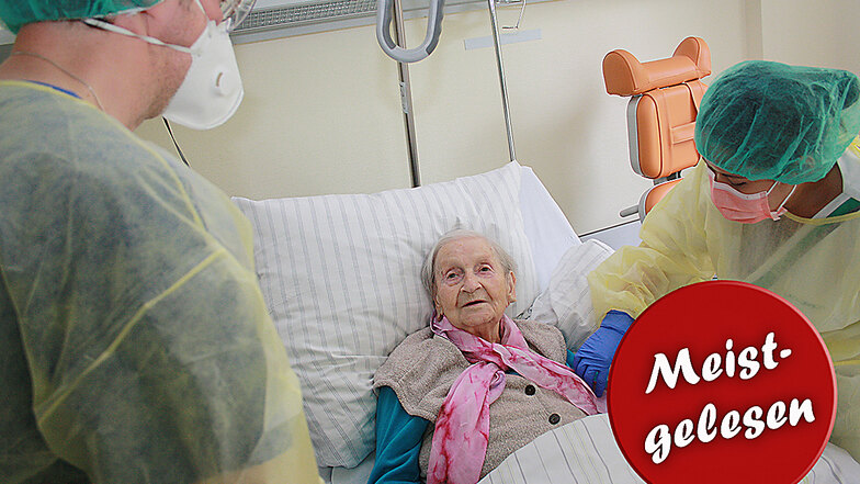 Erna Kästner kurz vor ihrer Entlassung in der Asklepios Klinik in Radeberg: Rund fünf Wochen lag die 92-Jährige auf der Infektionsstation. Sie war dort die erste Patientin.