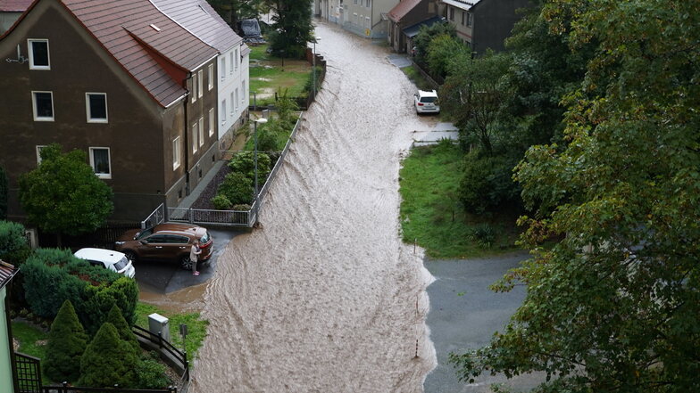 Anfang September 2022 wurden Teile Bautzens, darunter der Stadtteil Seidau, nach einem Starkregen überflutet. In Rattwitz beginnen jetzt Vorarbeiten für den Bau eines Hochwasserrückhaltebeckens.