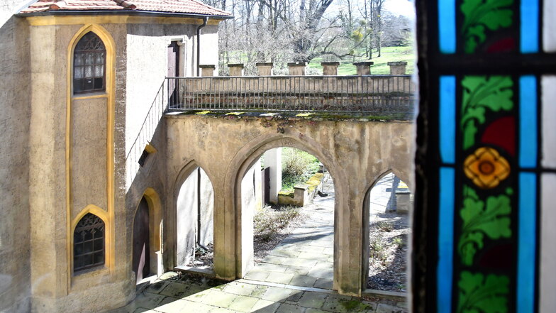 Der kleine Schlosshof ist derzeit wegen der laufenden Dachsanierung für Besucher gesperrt.