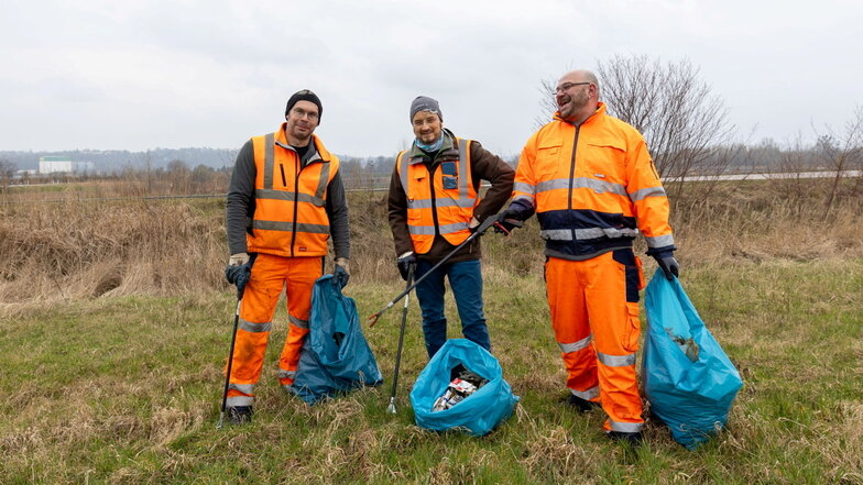 Die Greifer: Straßenwärter kämpfen in Pirna gegen die Müllflut