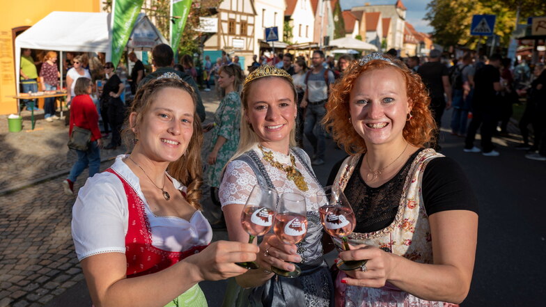 Tausende erlebten in Radebeul ein Weinfest in alter Pracht