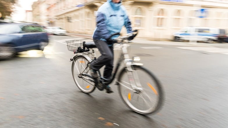 Bautzen: Radfahrer verunglückt wegen Regen