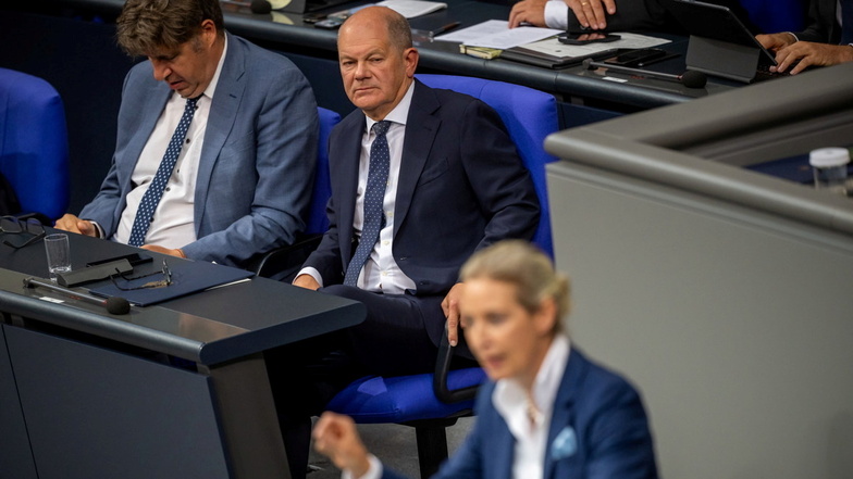 AfD-Fraktionschefin Alice Weidel bezeichnete Olaf Scholz im Bundestag als "Kanzler des Niedergangs".