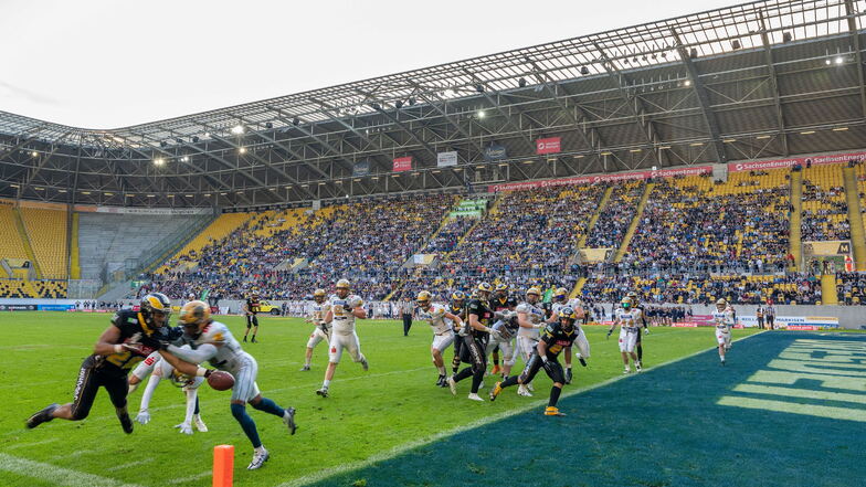 10.530 Besucher sind 2023 beim Event-Game im Rudolf-Harbig-Stadion dabei gewesen - und damit so viele wie nie zuvor. Diesmal soll es einen neuen Besucherrekord geben.