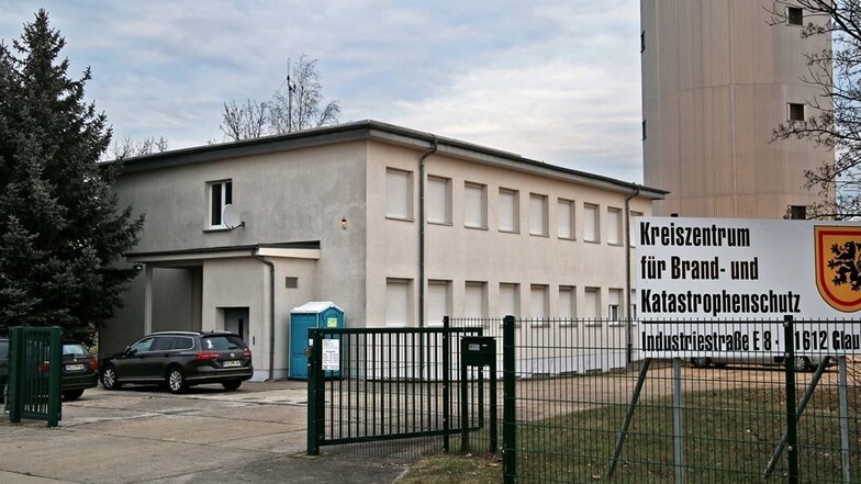 Das Feuerwehrtechnischen Zentrum Glaubitz, an der Bundesstraße 101 in Gävernitz.