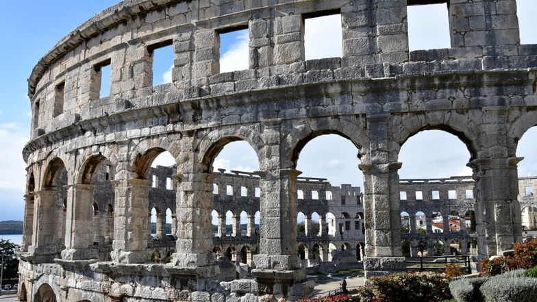 Relikt aus der Römerzeit: In der Arena von Pula treten heute Weltstars auf.