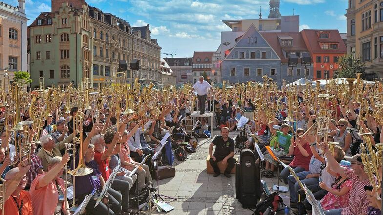 Fast 1.500 Blechbläser kann man am Samstag beim Landesposaunenfest in Bautzen hören. Sicher aber nicht alle gleichzeitig ... oder doch?