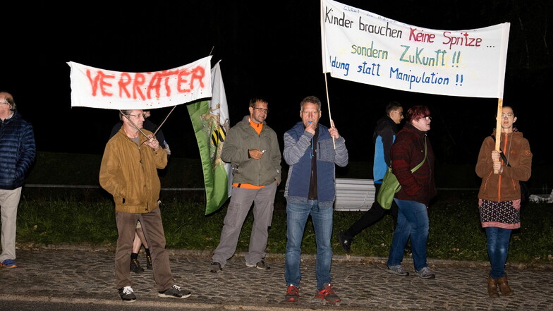 Vertreter der "Freien Sachsen" demonstrierten auch schon im Bundestagswahlkampf in Görlitz.