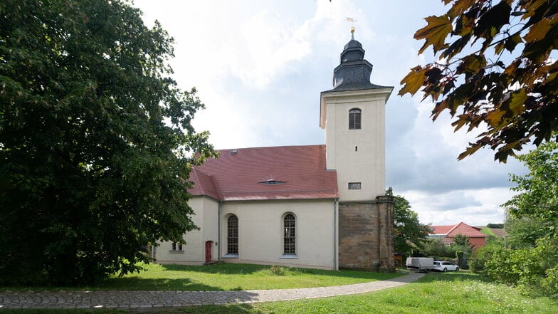 In der Kirche Großerkmannsdorf bei Radeberg spielt am kommenden Sonntag Thomas Stelzer mit seiner "Gospel Crew".