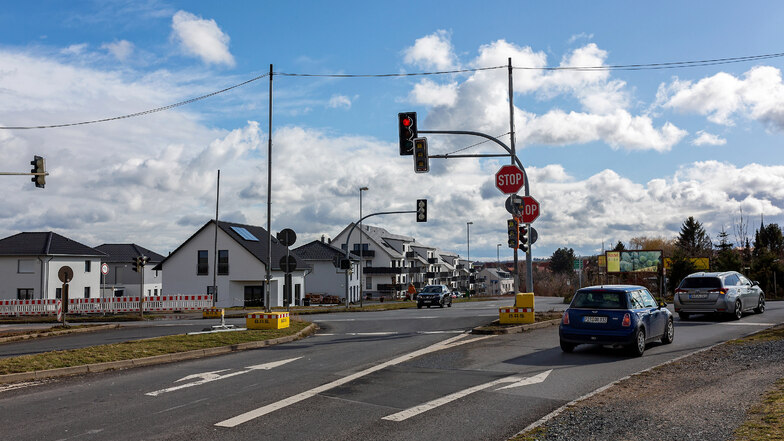 Ab Freitag gibt es an der Kreuzung Boderitzer Straße/ B 170 in Bannewitz Sperrungen für den Verkehr.