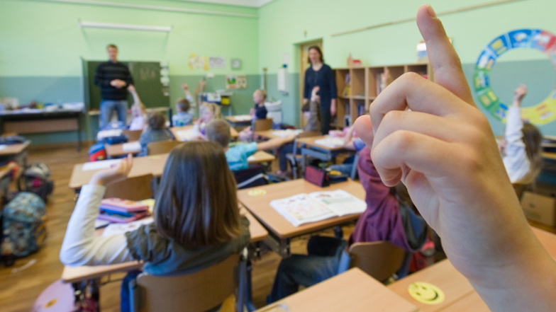 Mehr Nachwuchslehrer in Sachsen gehen aufs Land