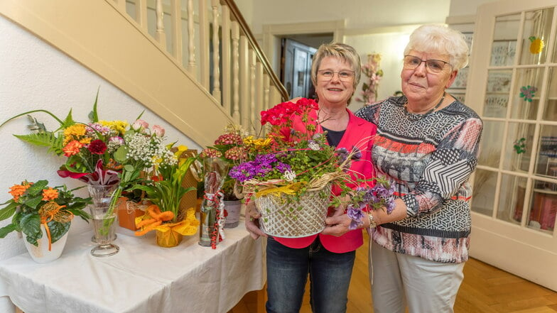 Erst vor wenigen Monaten feierte die Begegnungsstätte 45-jähriges Jubiläum. Doch Leiterin Silke Kluge (l.) sucht dringend Unterstützung.