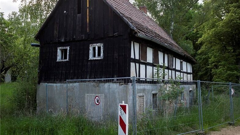 Das kleine Fachwerkhaus in Deutsch Ossig es ist ebenfalls einsturzgefährdet.