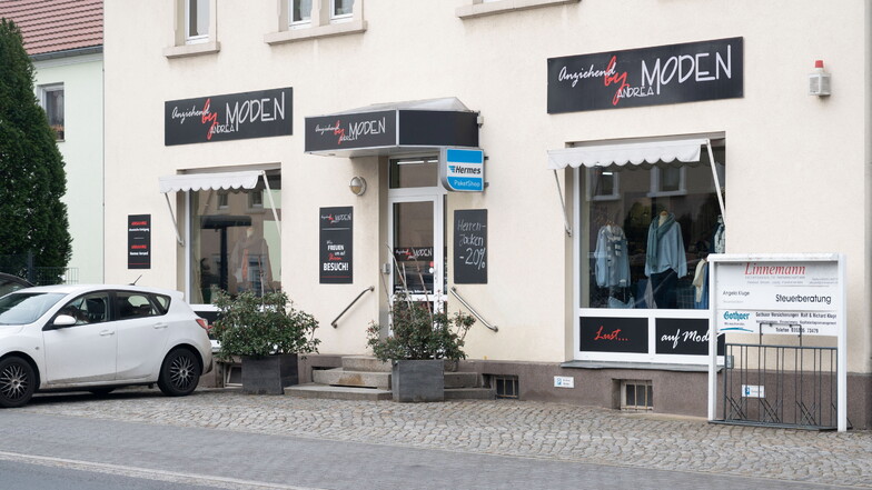 Das Modegeschäft "Andrea Moden" gibt es seit mehr als 30 Jahren an der Dresdner Straße in Ottendorf-Okrilla.