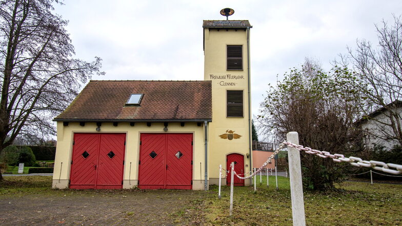 Das Gerätehaus in Clennen wird für Feuerwehrzwecke nicht mehr benötigt. Damit es der Förderverein und die Dorfgemeinschaft nutzen können, müssen unbedingt Sanitäranlagen nachgerüstet werden. Die fehlen seit Jahrzehnten.
