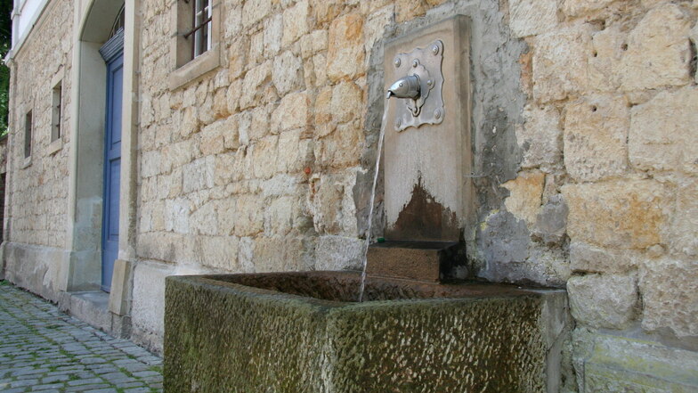 Fischkopfbrunnen in Pirna: Weil das Wasser verunreinigt ist, ist diese Quelle vorübergehend versiegt.