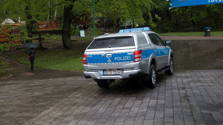 Überall sind an diesem Tag wie hier an der Talsperre Kriebstein auch Einsatzkräfte der Polizei unterwegs gewesen.