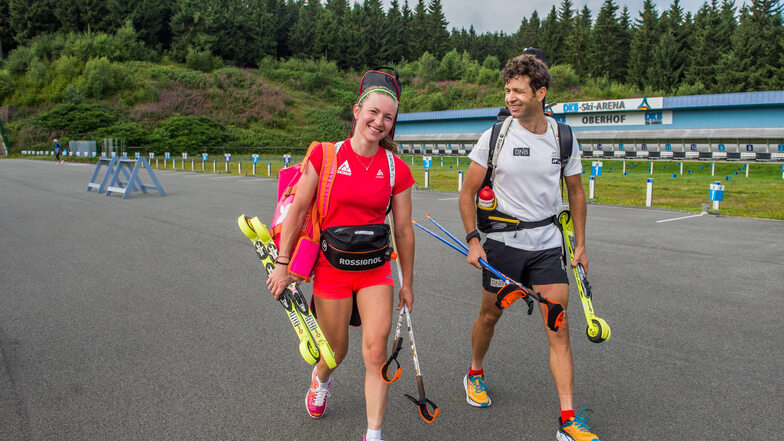 Verheiratet ist der Norweger mit der weißrussischen Top-Biathletin Darja Domratschewa, die nun ebenfalls ihre Karriere beendet hat.