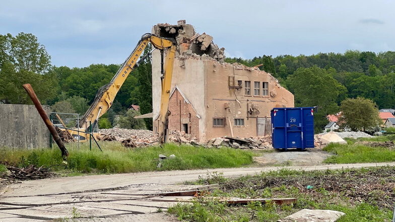 Nicht zu retten: Die Substanz des früheren Maschinenhauses ließ sich nicht erhalten, es wird von Grund auf neu gebaut.