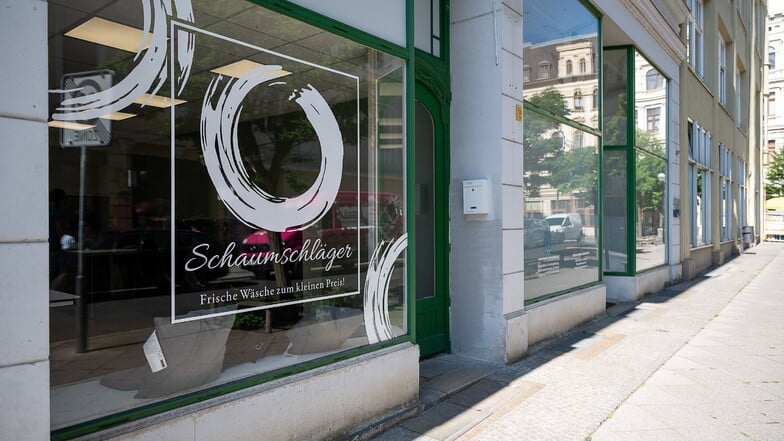 So sieht der neue SB-Waschsalon "Schaumschläger" in der Schulstraße 4 von außen aus.