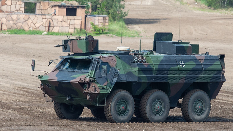 200 Transportpanzer vom Typ Fuchs will die Unionsfraktion per Bundestagsbeschluss an die Ukraine liefern lassen.