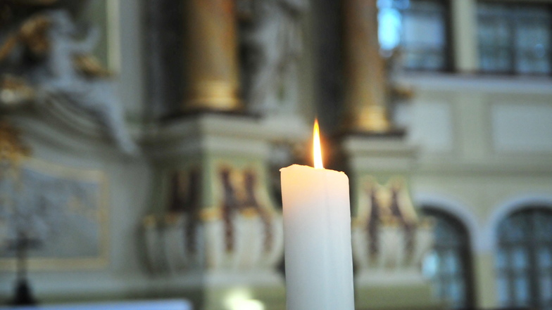 Licht des Gedenkens in der Marienkirche.