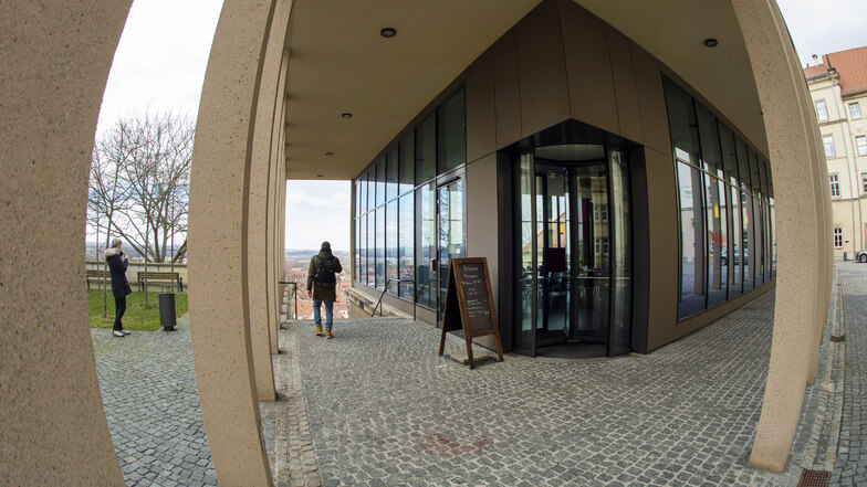 Das Schloßcafé am Landratsamt in Pirna hat sich für Sonnabend eine besondere Aktion ausgedacht..