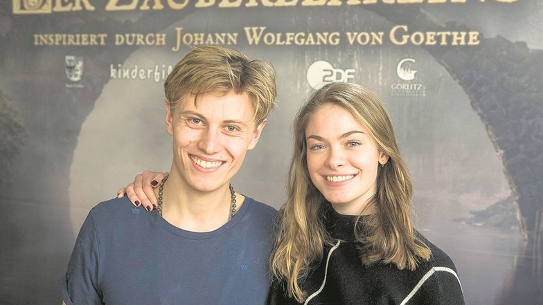 Frische Gesichter für die Leinwand: Max Schimmelpfennig und Pauline Renevier sind die Jungschauspieler, die die Hauptrollen im „Zauberlehrling“ spielen.