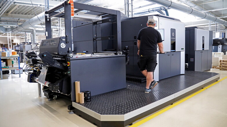 Der HP 20000 ist eine der neuesten Druckmaschinen bei Labelprint24 in Zeithain. Dort wird der Platz langsam knapp.