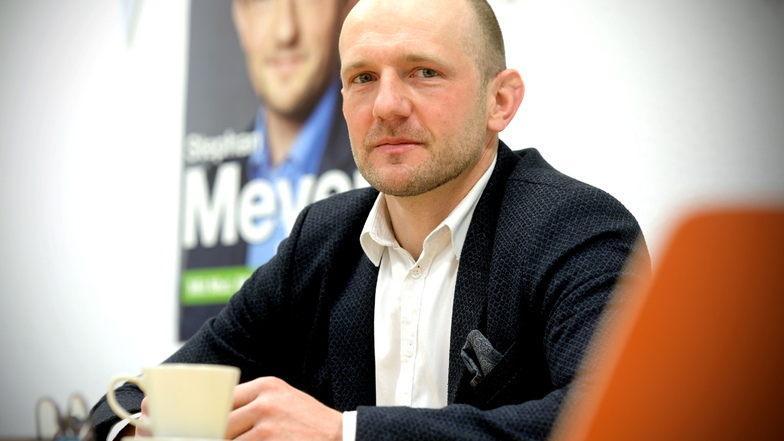 Stephan Meyer in seinem Büro im Zittauer Dornspachhaus. Seit September 2009 ist der 39-Jährige der CDU-Landtagsabgeordnete des Wahlkreises Zittau.