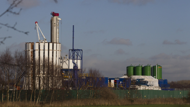 Eine Frackinganlage bei Manchester in England: Sollte auch in Deutschland nach dieser Methode Gas gefördert werden? Die Mehrheit ist gegenwärtig dagegen.