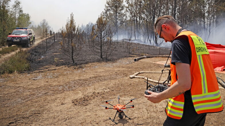 Drohnen spielten bisher eine wichtige Rolle, um einen Überblick über die Lage in der Heide zu gewinnen.