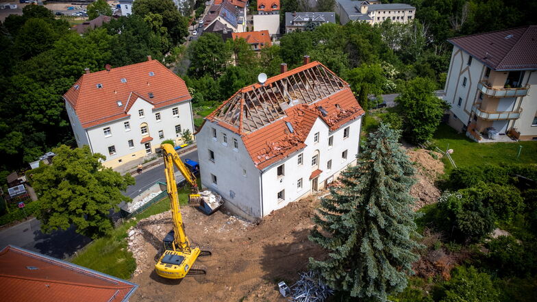 Im Sommer hatte die GWG in Döbeln das Haus Am Hange 6 abreißen lassen. An seiner Stelle wird ein Neubau errichtet.