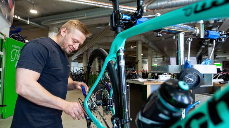 Lars Balkow ist bei der "Fahrradkette" nach wie vor für die Kunden da. Die Werkstatt ist weiterhin geöffnet.