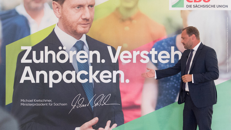 Schon am Wochenende lächelten Michael Kretschmer (Symbolbild) und Matthias Rößler (beide CDU) unter anderem an der Meißner Straße und am Anger in Altkötzschenbroda von ihren Wahlplakaten. Zu früh!