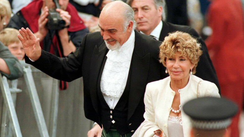 Seit 1975 war Sean Connery mit der französischen Malerin Micheline Roquebrune verheiratet.