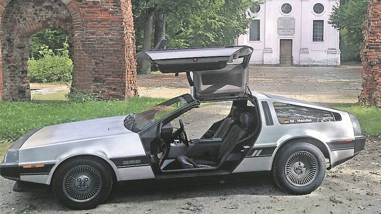 „Zurück in die Zukunft“ fährt Ulf Kirsten in diesem seltenen DeLorean. Fotos: privat, Robert Michael
