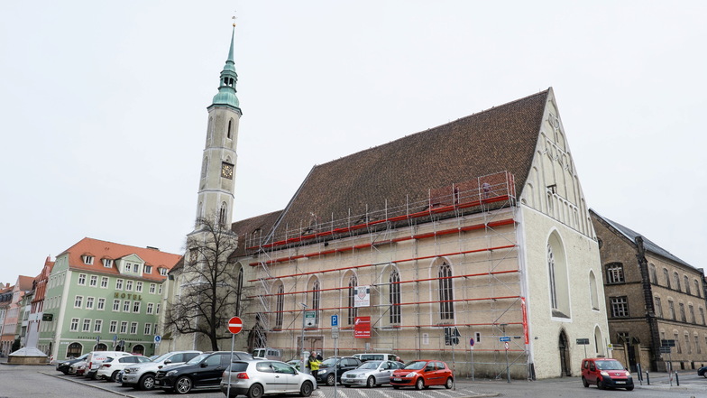 Gerüste steht jetzt an der Görlitzer Dreifaltigkeitskirche.