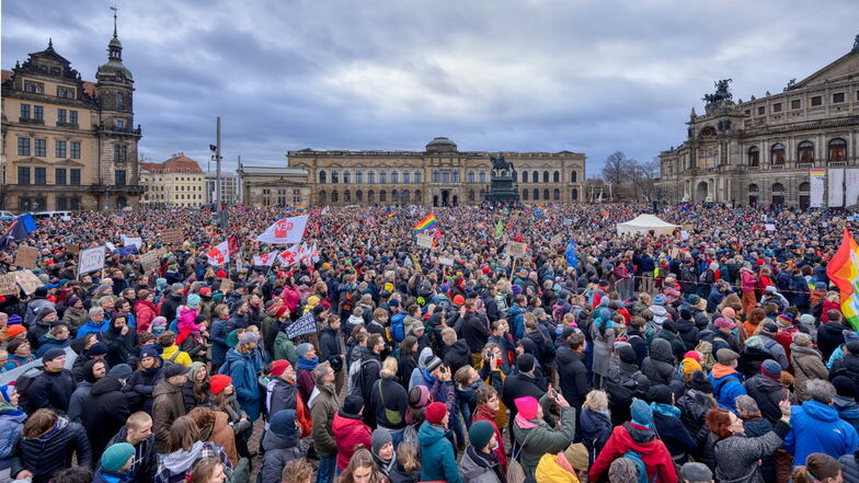 Großdemonstration zum Schutz der Demokratie am Samstag in Dresden