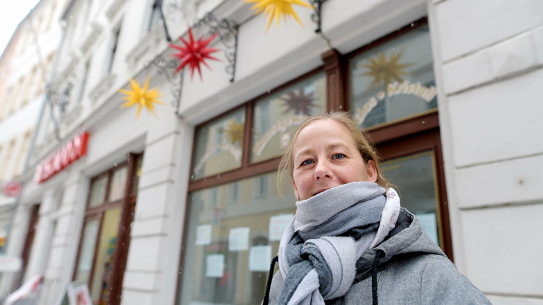 Evelyn Tietz ist die neue Inhaberin des Kunstgewerbegeschäftes in der Zittauer Frauenstraße.