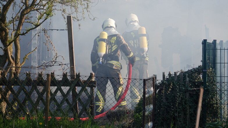 Wilsdruff: Brand auf einem Gartengrundstück