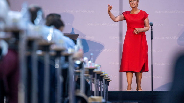 Starke Führungspersönlichkeiten, wie Manuela Schwesig, die Ministerpräsidentin und SPD-Landesvorsitzende von Mecklenburg-Vorpommern, sind rar in der SPD.