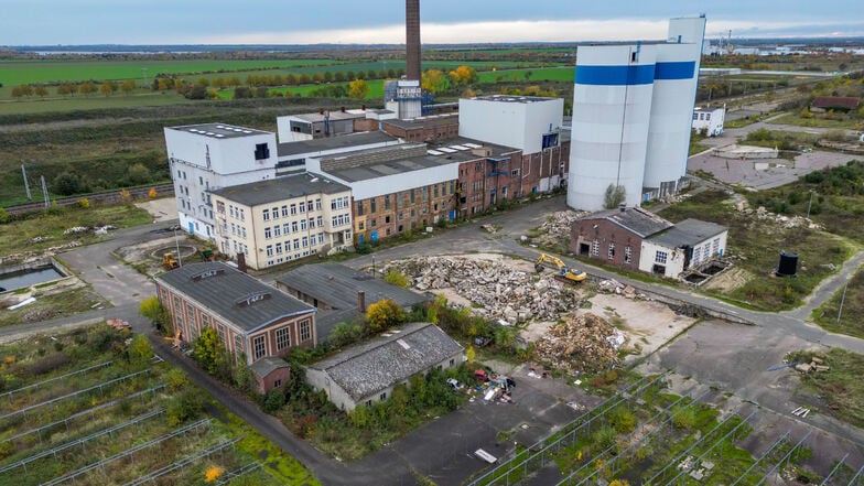 Auf dem Areal der früheren Delitzscher Zuckerfabrik entsteht ein Chemie-Großforschungszentrum. Ein weiteres Industriegebiet lehnten die Bürger jedoch ab.