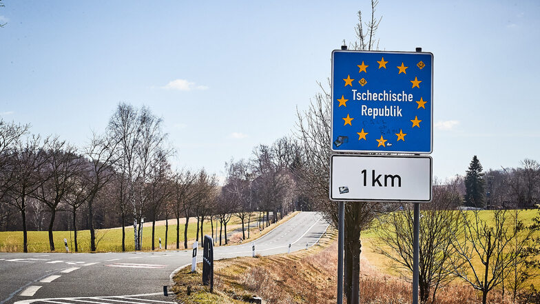 Der Abschnitt der S173 zwischen Grenze und Hellendorf ist nun länger als geplant gesperrt.